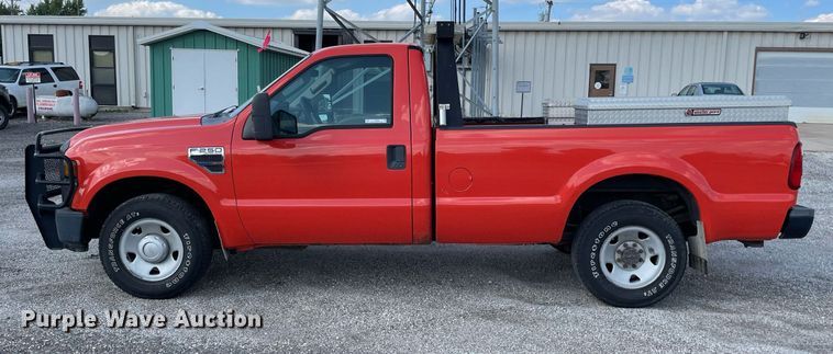 image for item LV9836 2009 Ford F250 Super Duty XL  pickup truck