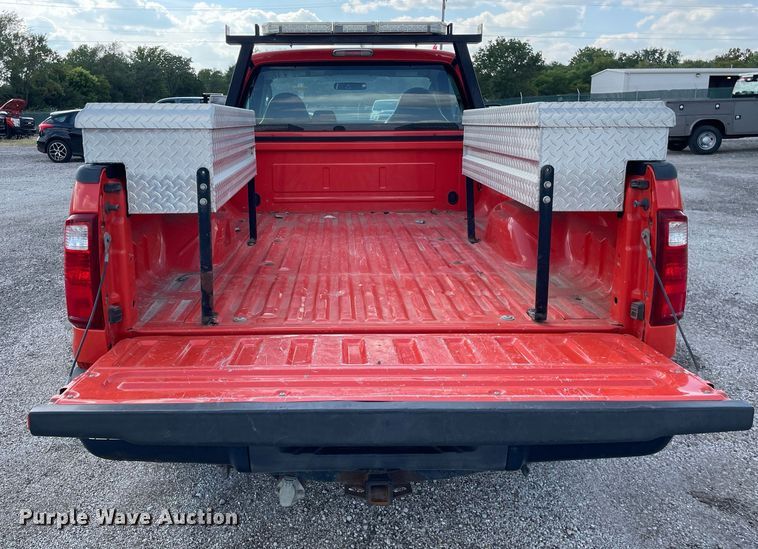 image for item LV9836 2009 Ford F250 Super Duty XL  pickup truck