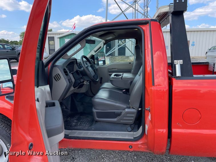 image for item LV9836 2009 Ford F250 Super Duty XL  pickup truck