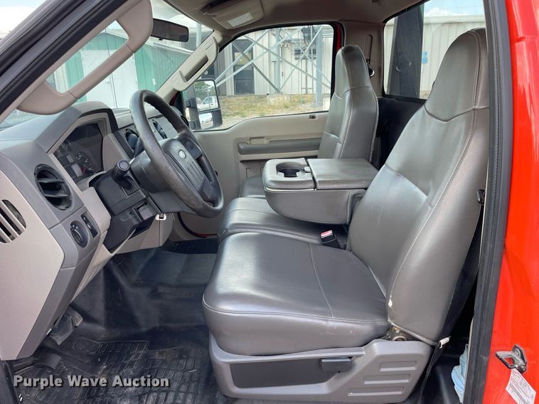 image for item LV9836 2009 Ford F250 Super Duty XL  pickup truck