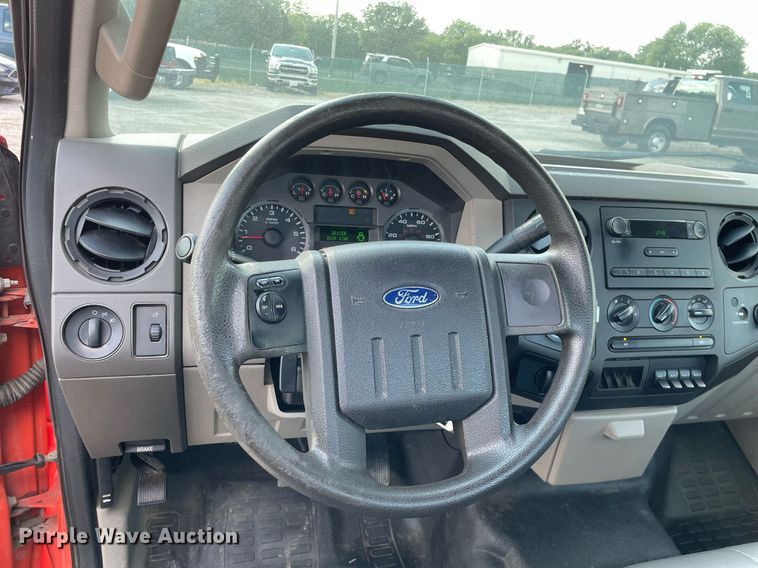 image for item LV9836 2009 Ford F250 Super Duty XL  pickup truck