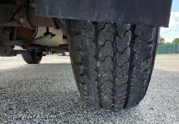 image for item LV9836 2009 Ford F250 Super Duty XL  pickup truck