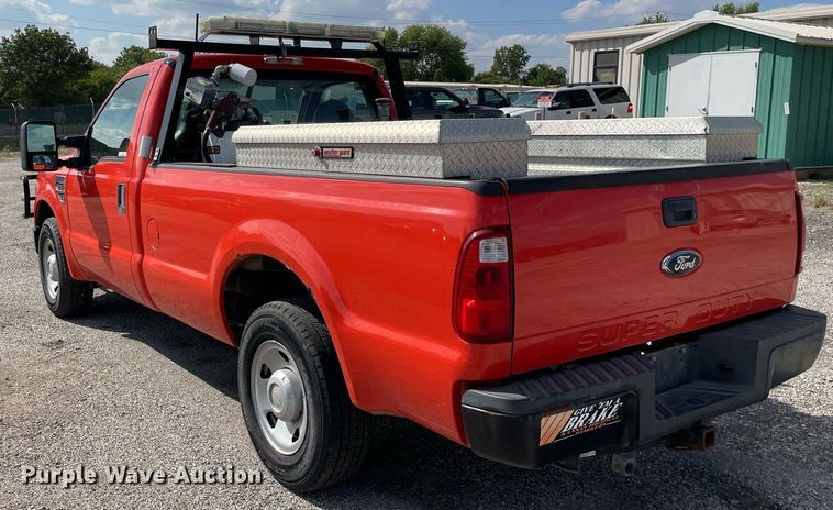 image for item LV9837 2008 Ford F250 Super Duty XL  pickup truck