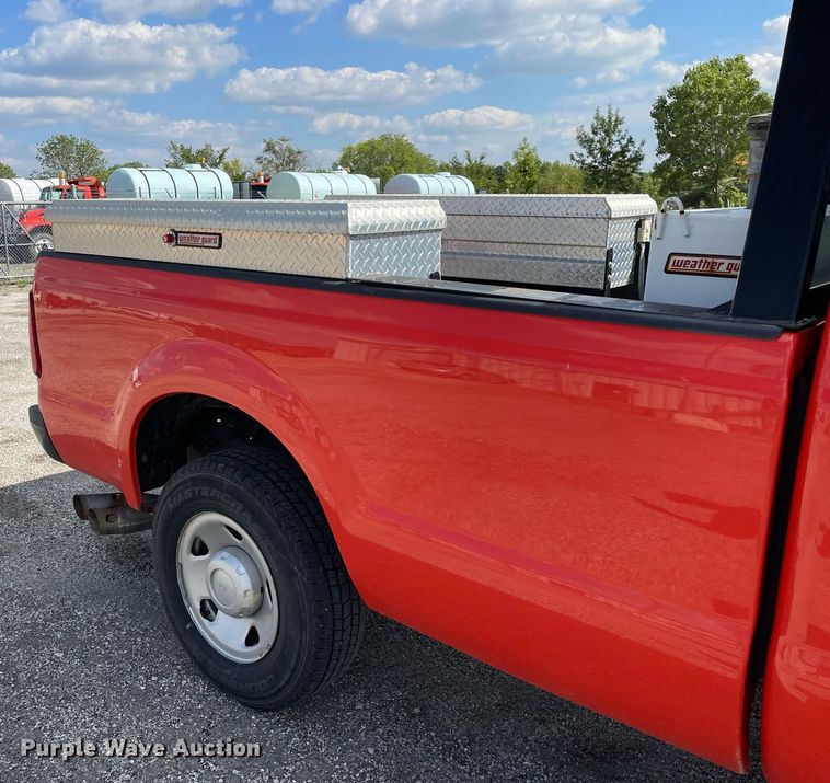 image for item LV9837 2008 Ford F250 Super Duty XL  pickup truck