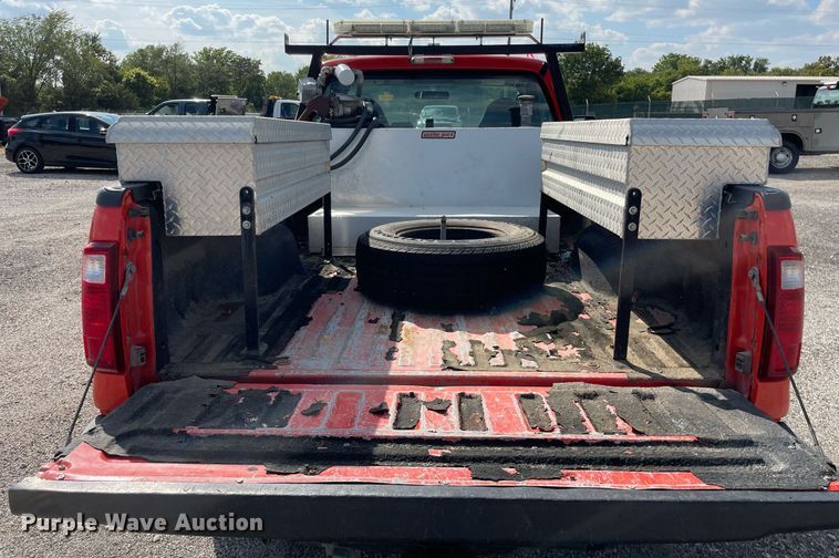 image for item LV9837 2008 Ford F250 Super Duty XL  pickup truck