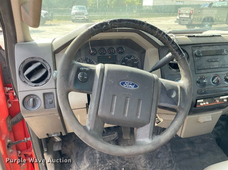 image for item LV9837 2008 Ford F250 Super Duty XL  pickup truck