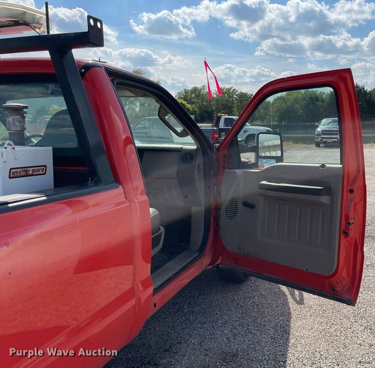 image for item LV9837 2008 Ford F250 Super Duty XL  pickup truck