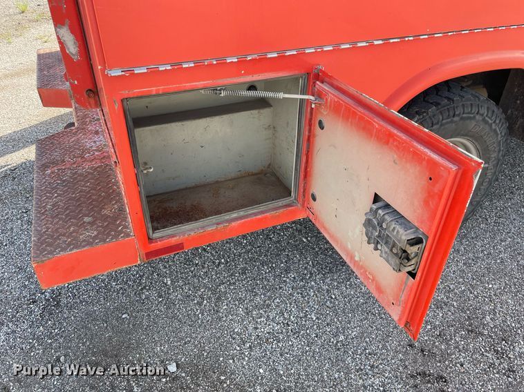 image for item LV9838 2011 Ford F250 Super Duty XL  utility bed pickup truck