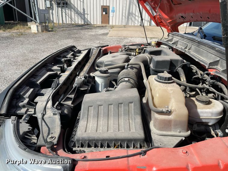 image for item LV9838 2011 Ford F250 Super Duty XL  utility bed pickup truck