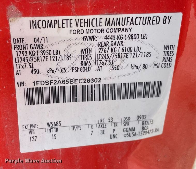 image for item LV9838 2011 Ford F250 Super Duty XL  utility bed pickup truck