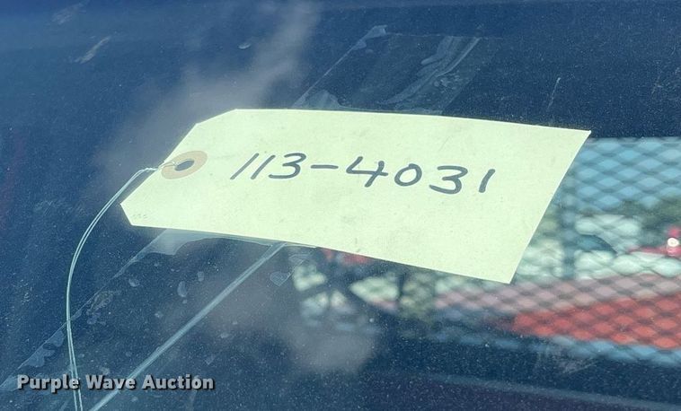 image for item LV9838 2011 Ford F250 Super Duty XL  utility bed pickup truck