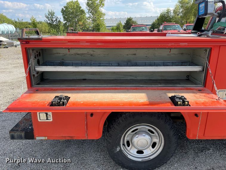 image for item LV9839 2011 Ford F250 Super Duty XL  utility bed pickup truck