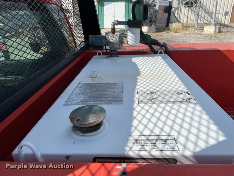 image for item LV9839 2011 Ford F250 Super Duty XL  utility bed pickup truck