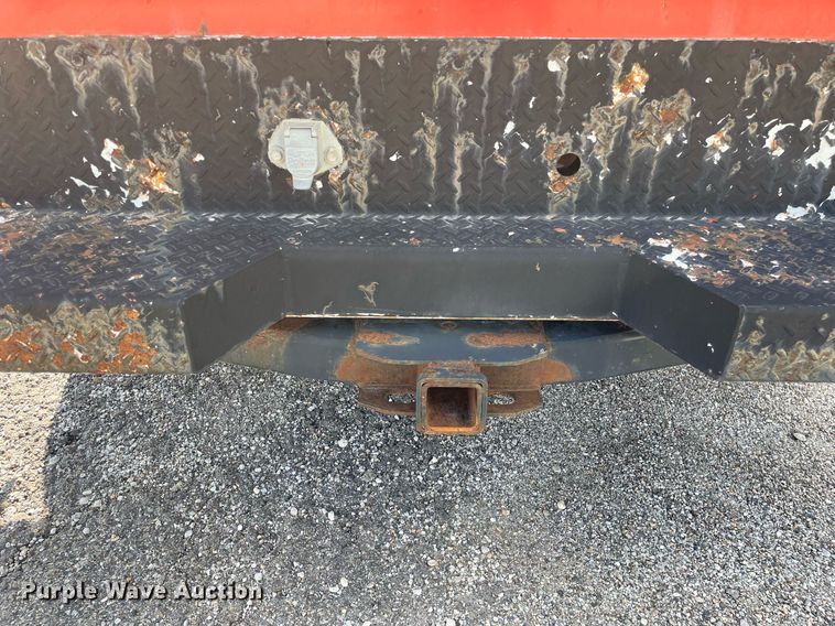 image for item LV9839 2011 Ford F250 Super Duty XL  utility bed pickup truck