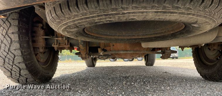 image for item LV9839 2011 Ford F250 Super Duty XL  utility bed pickup truck