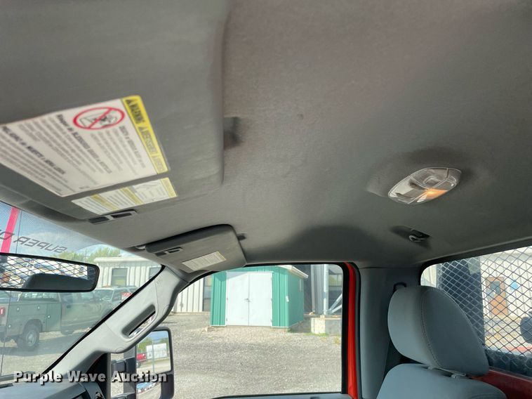 image for item LV9839 2011 Ford F250 Super Duty XL  utility bed pickup truck