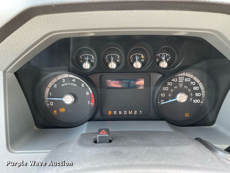 image for item LV9839 2011 Ford F250 Super Duty XL  utility bed pickup truck