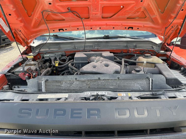 image for item LV9839 2011 Ford F250 Super Duty XL  utility bed pickup truck