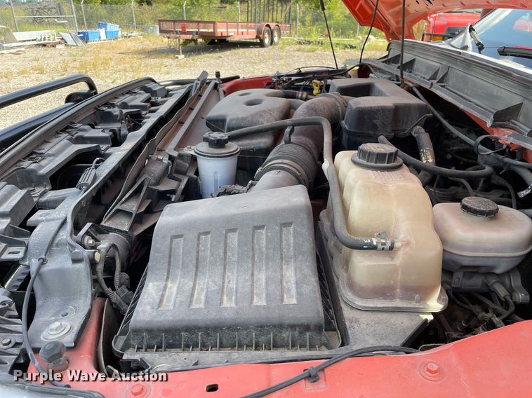 image for item LV9839 2011 Ford F250 Super Duty XL  utility bed pickup truck