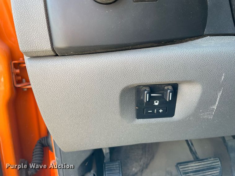 image for item LV9840 2012 Chevrolet Silverado 2500HD  utility bed pickup truck