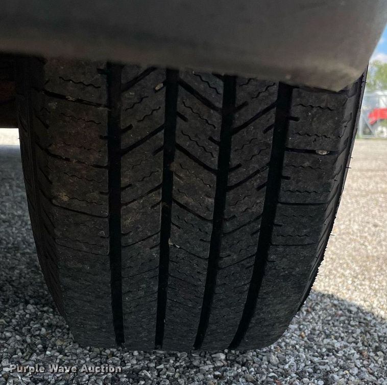 image for item LV9840 2012 Chevrolet Silverado 2500HD  utility bed pickup truck