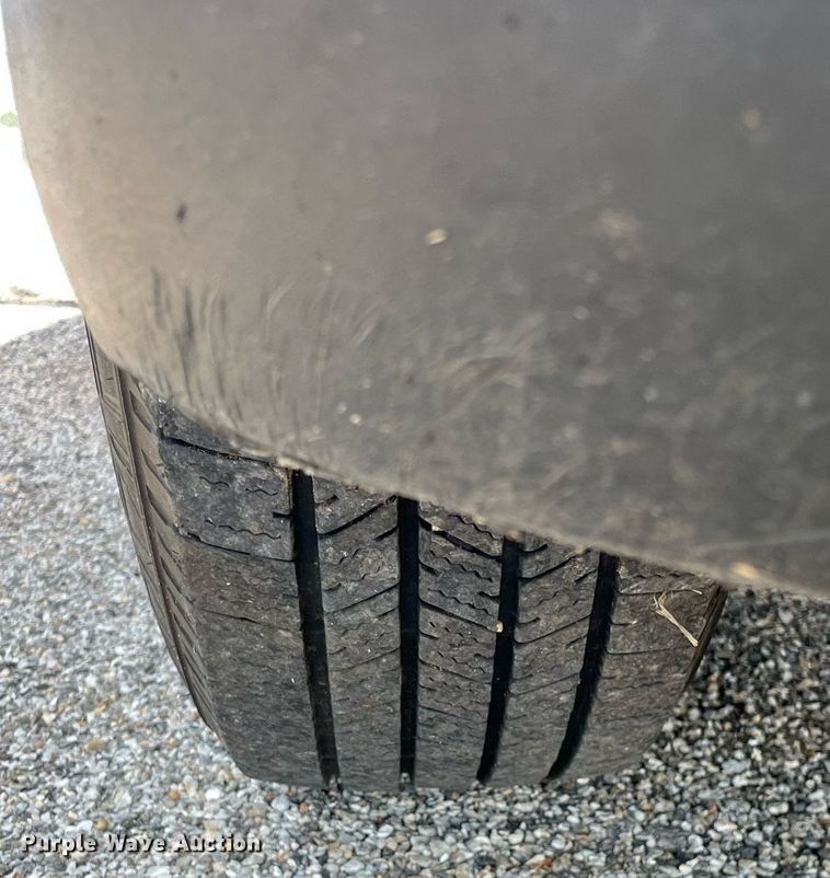 image for item LV9840 2012 Chevrolet Silverado 2500HD  utility bed pickup truck