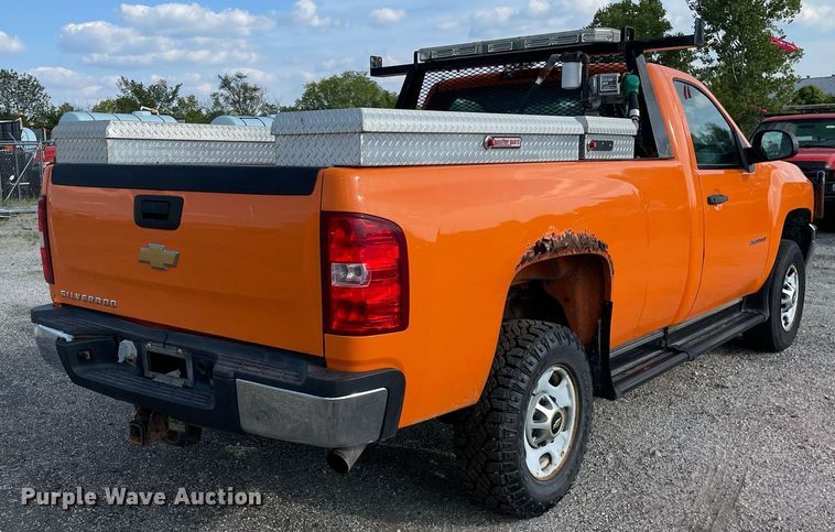 image for item LV9841 2012 Chevrolet Silverado 2500HD  pickup truck