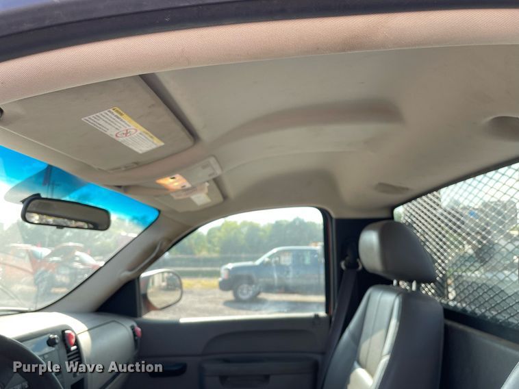 image for item LV9841 2012 Chevrolet Silverado 2500HD  pickup truck