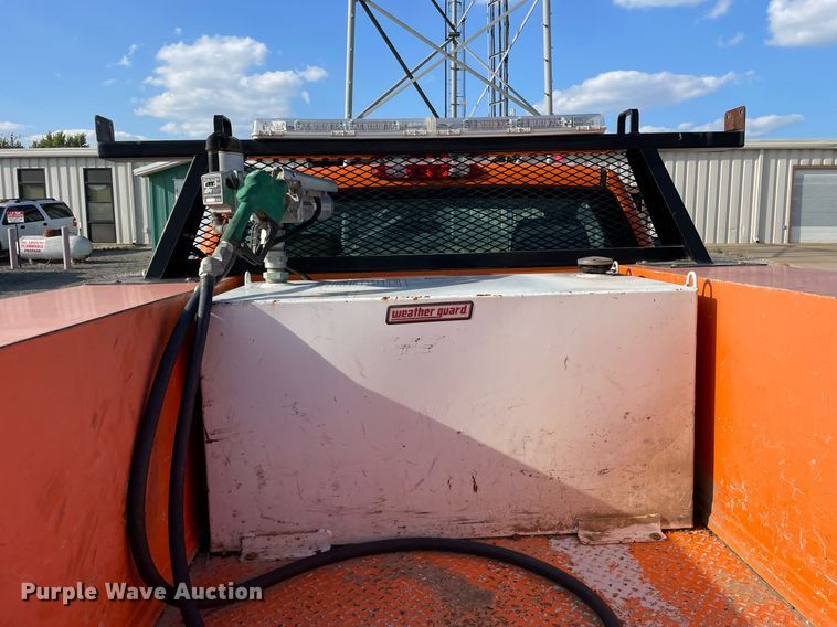 image for item LV9842 2012 Chevrolet Silverado 2500HD  utility bed pickup truck