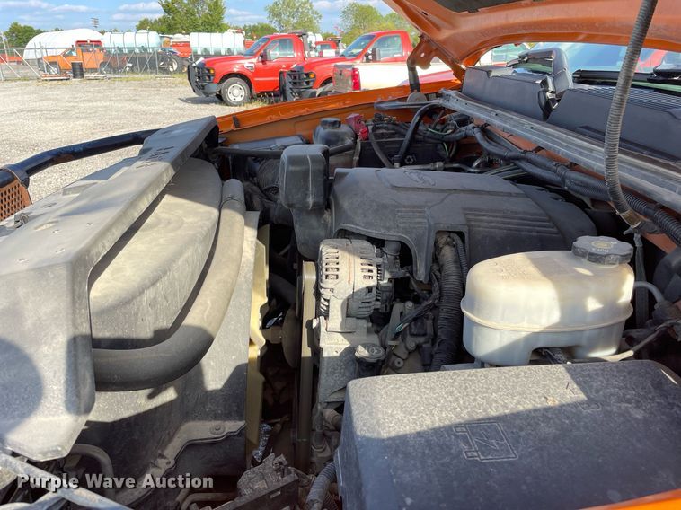 image for item LV9842 2012 Chevrolet Silverado 2500HD  utility bed pickup truck