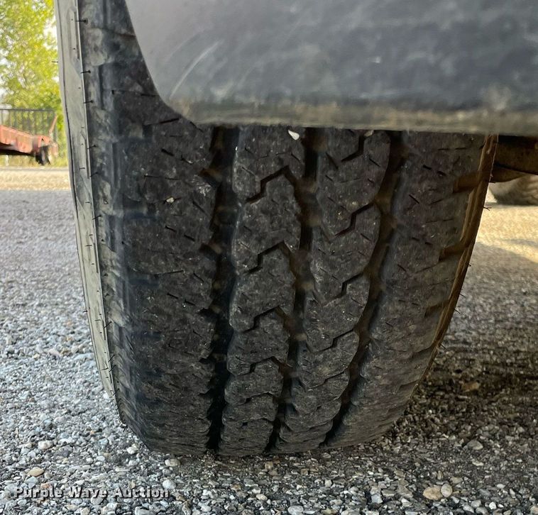 image for item LV9842 2012 Chevrolet Silverado 2500HD  utility bed pickup truck