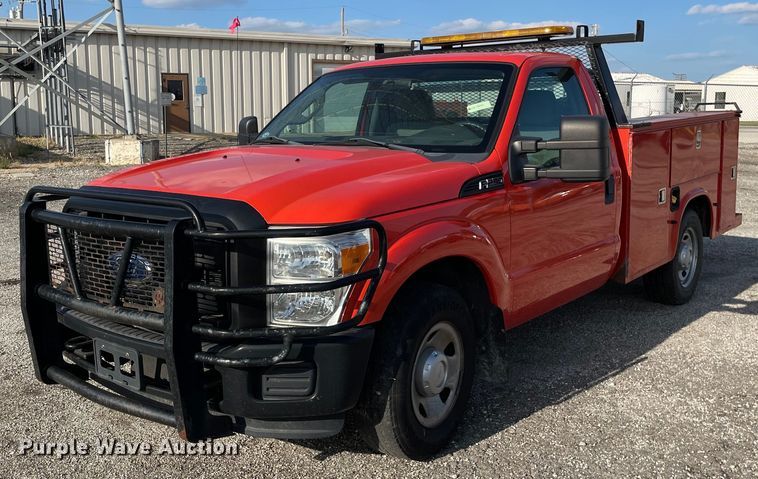 image for item LV9843 2011 Ford F250 Super Duty XL  utility bed pickup truck