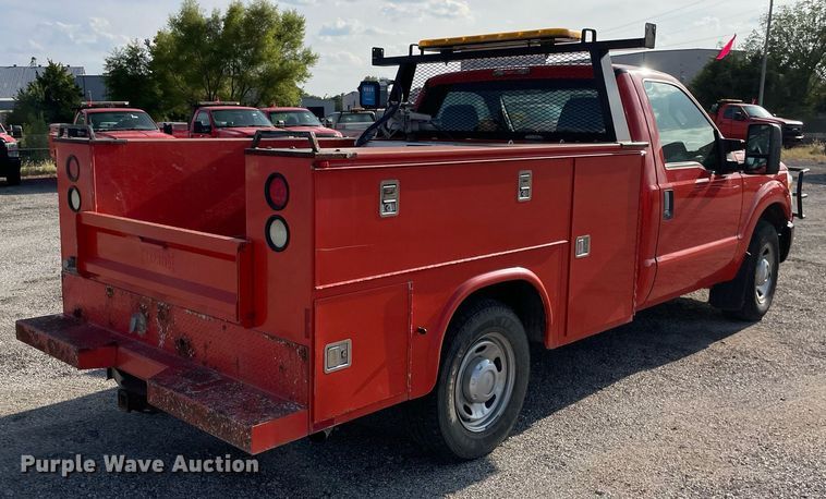 image for item LV9843 2011 Ford F250 Super Duty XL  utility bed pickup truck