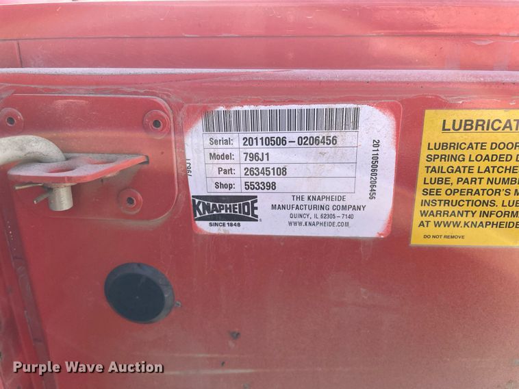 image for item LV9843 2011 Ford F250 Super Duty XL  utility bed pickup truck