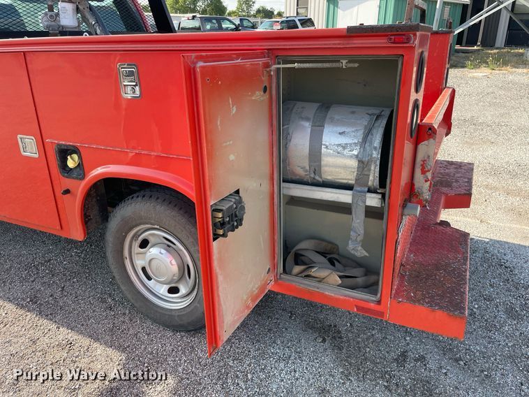 image for item LV9843 2011 Ford F250 Super Duty XL  utility bed pickup truck