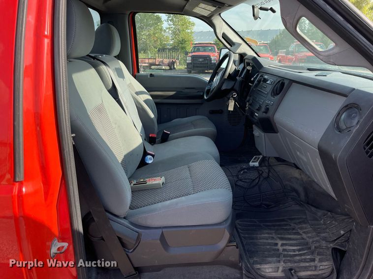 image for item LV9843 2011 Ford F250 Super Duty XL  utility bed pickup truck