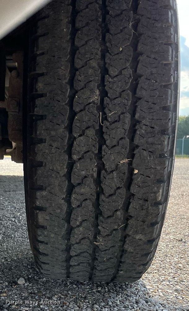 image for item LV9843 2011 Ford F250 Super Duty XL  utility bed pickup truck