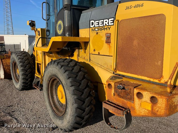 image for item LV9844 2006 John Deere 444J  wheel loader