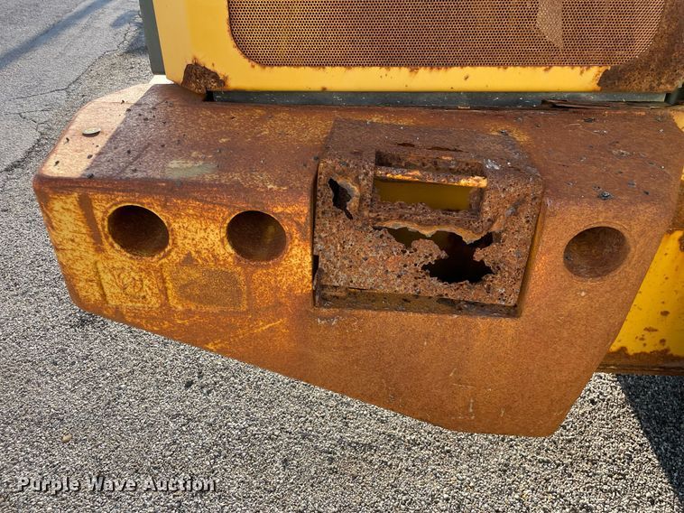 image for item LV9844 2006 John Deere 444J  wheel loader