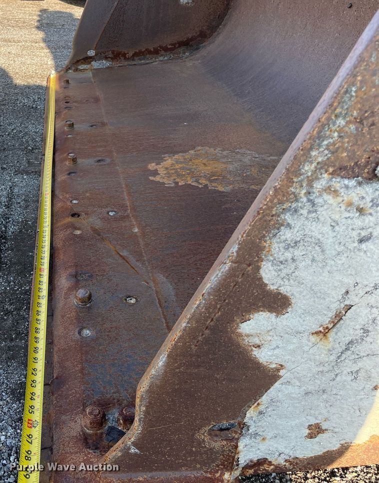 image for item LV9844 2006 John Deere 444J  wheel loader