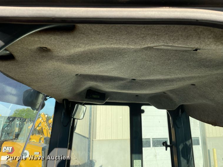 image for item LV9844 2006 John Deere 444J  wheel loader