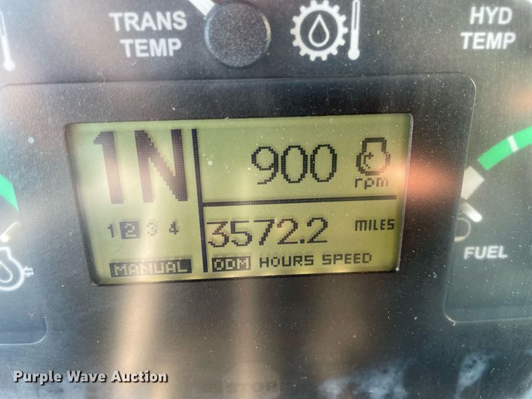 image for item LV9844 2006 John Deere 444J  wheel loader