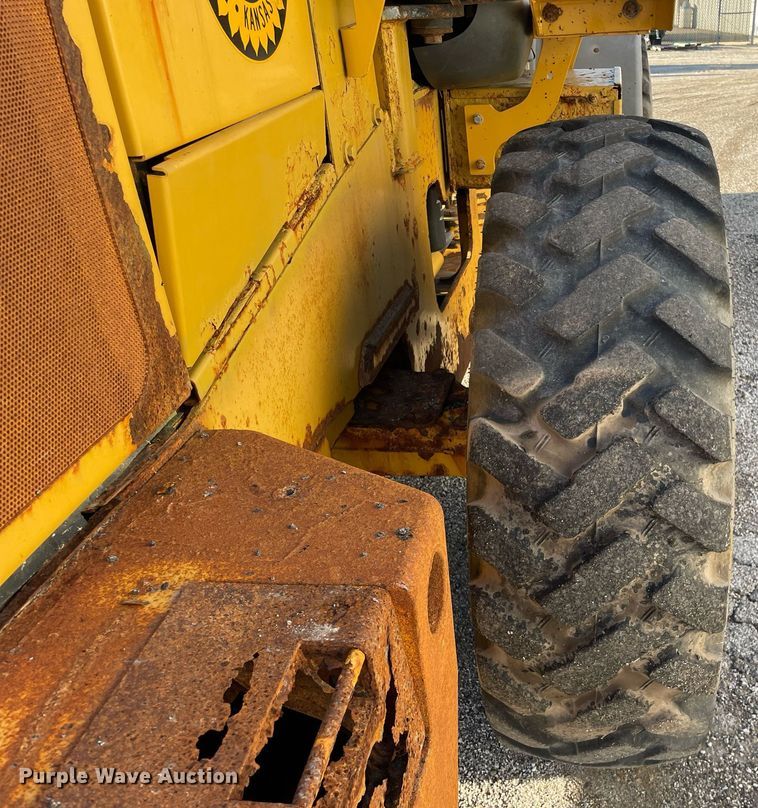 image for item LV9844 2006 John Deere 444J  wheel loader