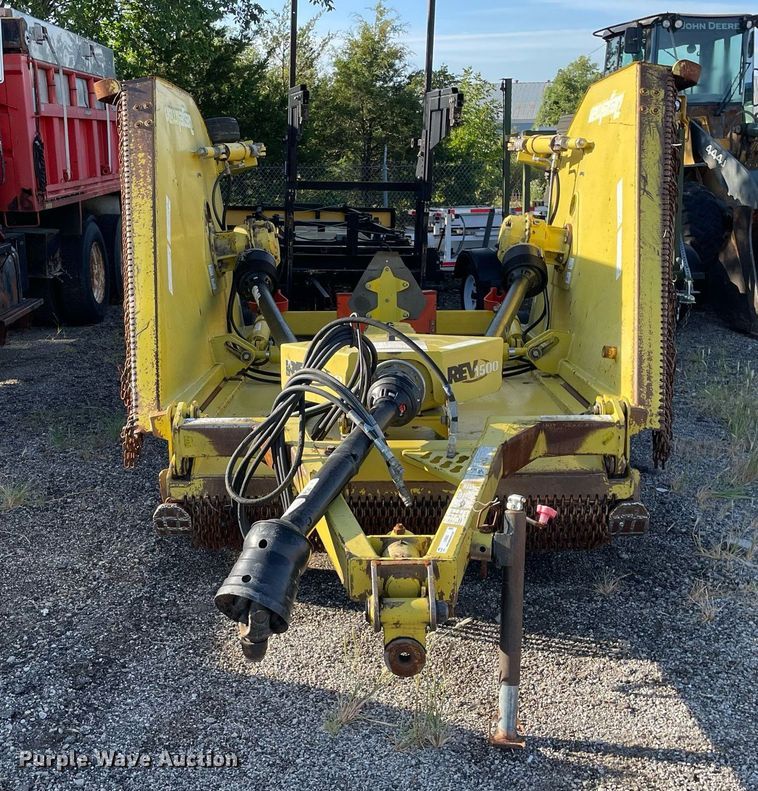 image for item LV9845 2010 Degelman REV1500  batwing rotary mower