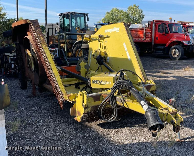 image for item LV9845 2010 Degelman REV1500  batwing rotary mower