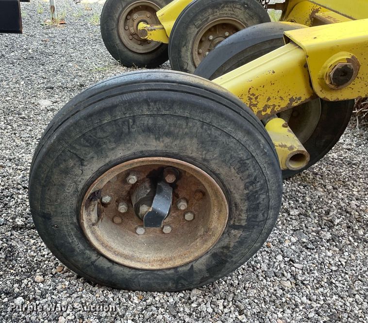 image for item LV9845 2010 Degelman REV1500  batwing rotary mower