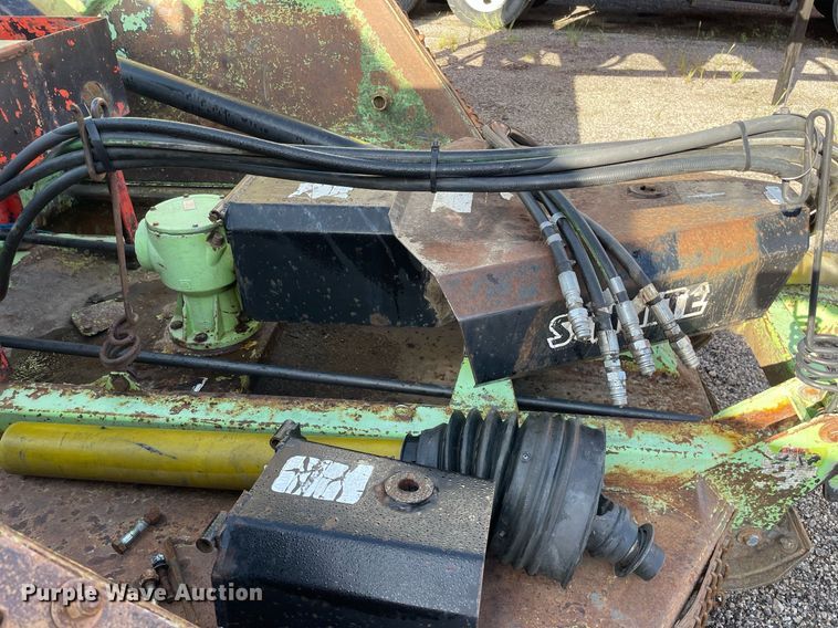 image for item LV9846 2001 Schulte XH1500  batwing rotary mower