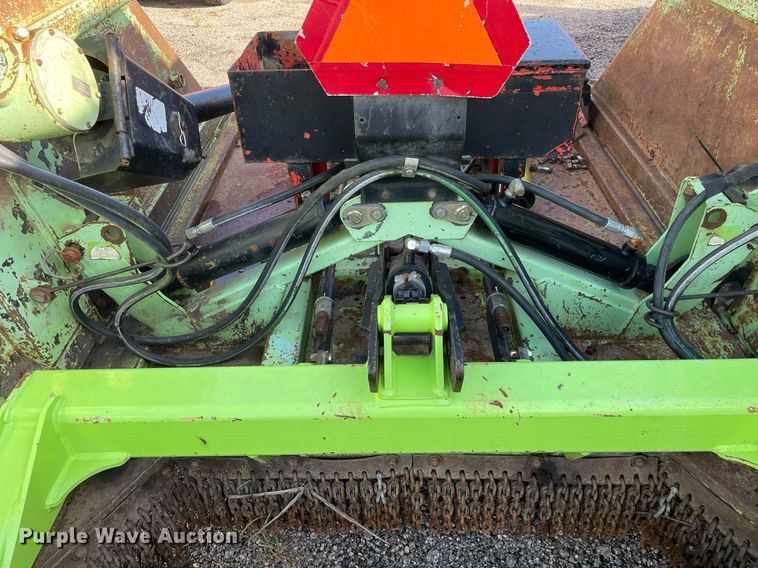 image for item LV9846 2001 Schulte XH1500  batwing rotary mower