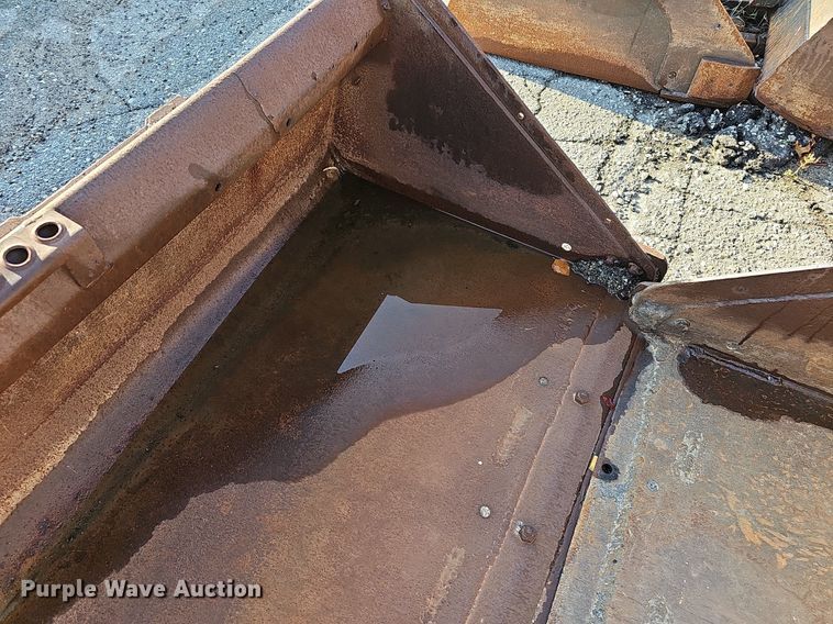 image for item MP9478 80"W skid steer bucket