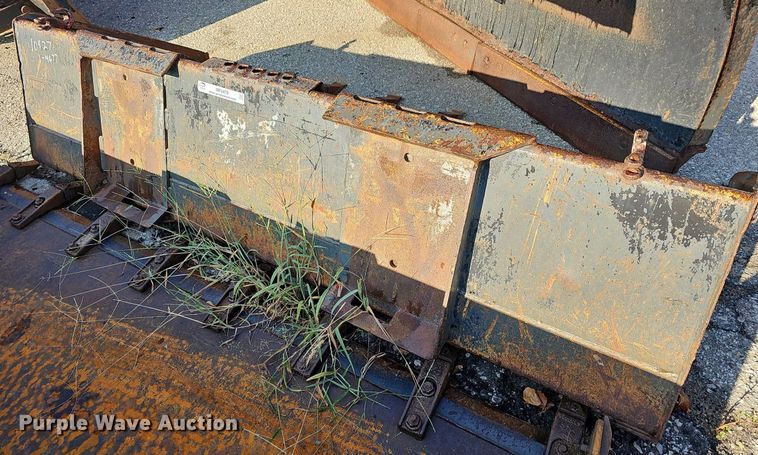 image for item MP9479 80"W skid steer bucket